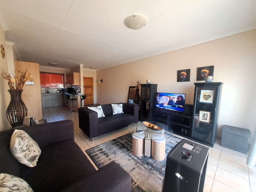 2 Bedroom Property for Sale in Pellissier Free State